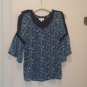 Cold shoulder Peasant shirt